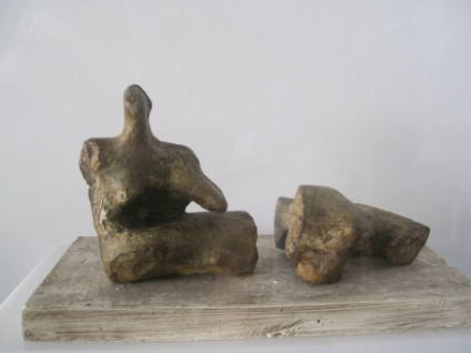 Two Piece Reclining Figure: Maquette No.8