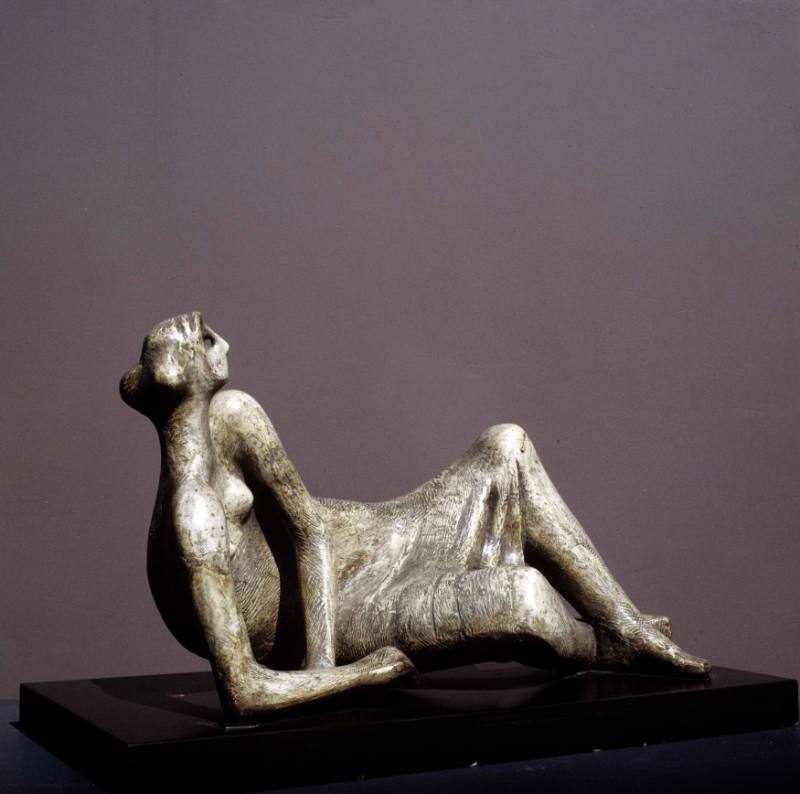 Reclining Figure No.4