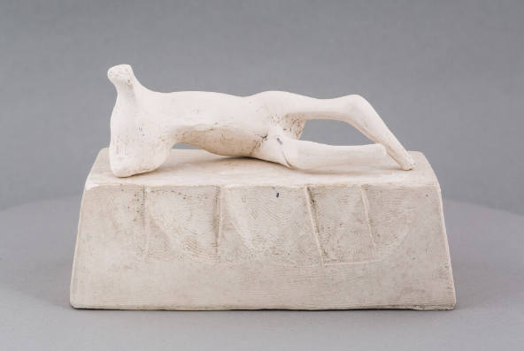 Reclining Figure: Wedge Base