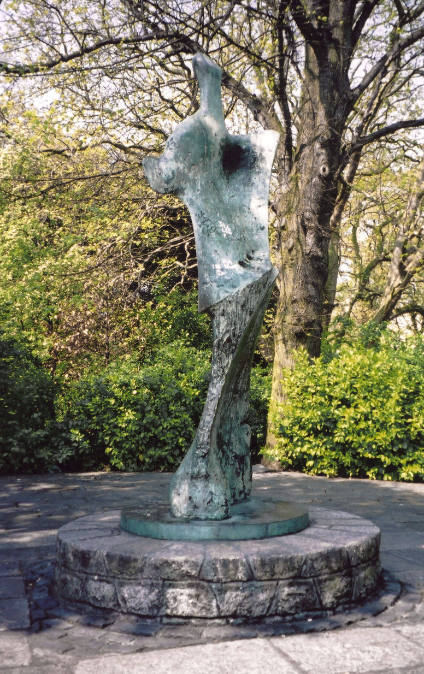 Standing Figure: Knife Edge