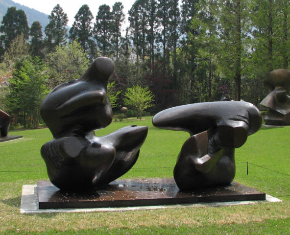 Two Piece Reclining Figure: Points