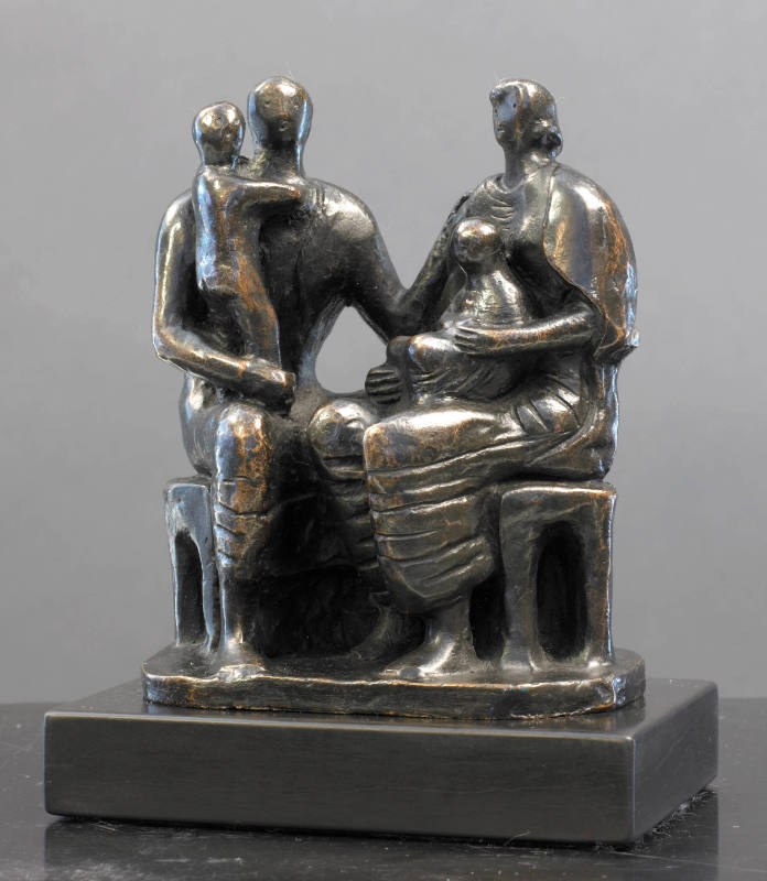 Henry Moore,O.M.,C.H.、PAMILY GROUP Family Group – Works – The Henry Moore Artwork Catalogue