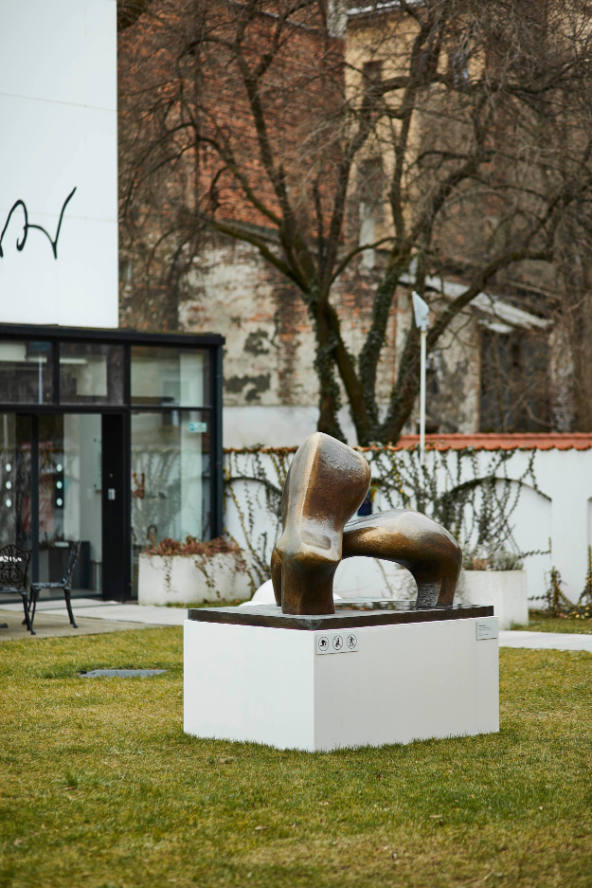 <i>Working Model for Sheep Piece</i>, 1971 sited outside the National Museum Krakow for the 201…