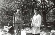 Alan Ingham and Anthony Caro by the Hoglands foundry, early 1950s