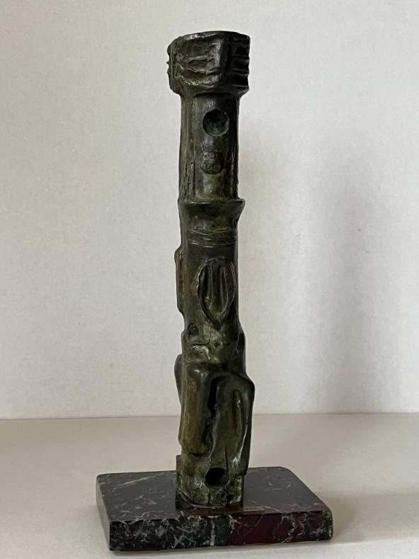 Upright Motive: Maquette No. 4